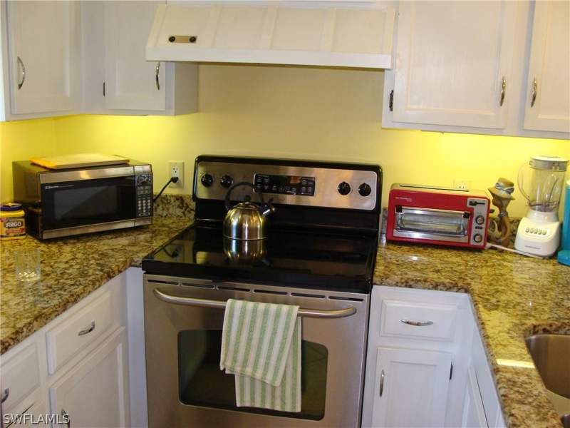 1 bedroom Condominium at 807 River Point Dr 201D, Beaumer, Naples — photo 3