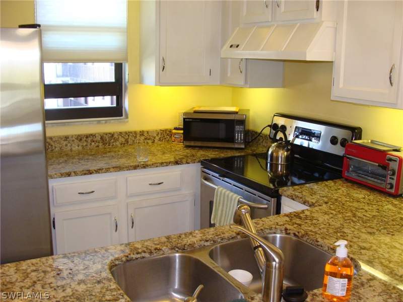 1 bedroom Condominium at 807 River Point Dr 201D, Beaumer, Naples — photo 4