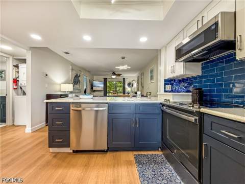 4790 S Cleveland Ave 2007, Fort Myers FL - photo 7 of 27