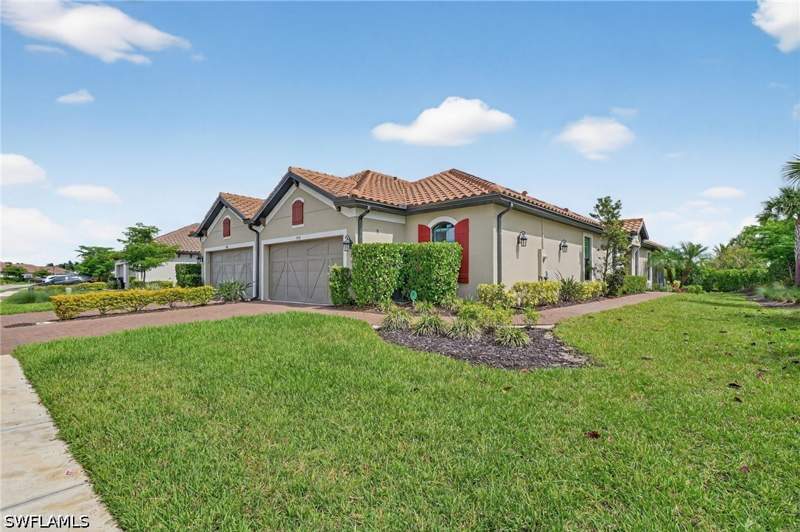 3 bedroom Attached at 15234 Tolmino St, Esplanade By The Islands, Naples — photo 2
