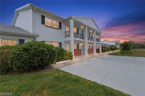 1490 Memoli Ln A6, Fort Myers FL - photo 10 of 32