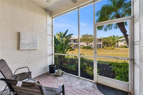 1415 Sweetwater Cv 102, Naples FL - photo 10 of 22