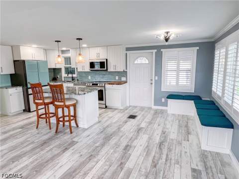 11291 Bougainvillea Ln, Fort Myers Beach FL - photo 7 of 46