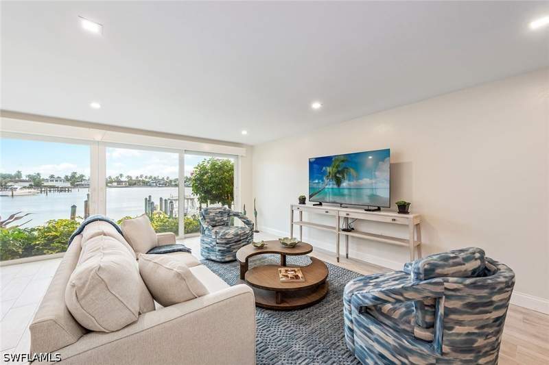 2 bedroom Condominium at 2850 Gulf Shore Blvd N 102, Jennifer Shores, Naples — photo 4