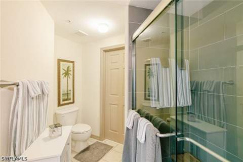 15585 Ocean Walk Cir 216, Fort Myers FL - photo 6 of 21