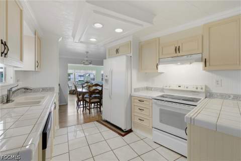 502 Pine Tree Ct, North Fort Myers FL - photo 15 of 35