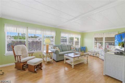 502 Pine Tree Ct, North Fort Myers FL - photo 7 of 35