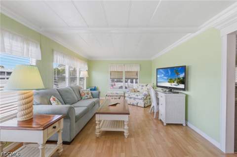 502 Pine Tree Ct, North Fort Myers FL - photo 8 of 35