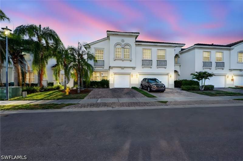 4 bedroom Townhouse at 7005 Romana Way 1701, Falls Of Portofino, Naples — photo 2
