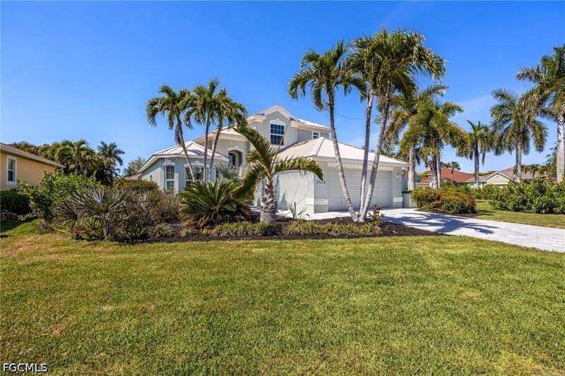 4 bedroom SingleFamilyResidence at 2513 Blackburn Cir, Blackburn, Cape Coral — photo 2