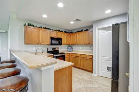 314 Rand Ave, Lehigh Acres FL - photo 10 of 36