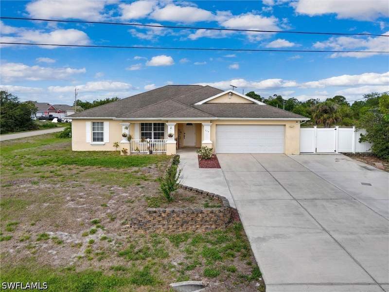 4 bedroom SingleFamilyResidence at 314 Rand Ave, Lehigh Acres, Lehigh Acres — photo 2