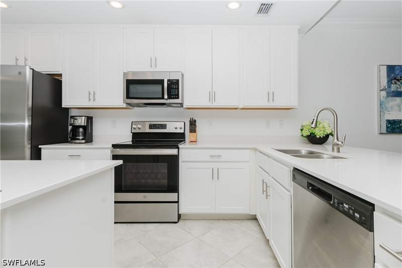 2 bedroom Condominium at 6023 Ellerston Way 1816, The National Golf & Country Club At Ave Maria, Ave Maria — photo 4