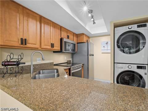 600 Neapolitan Way 127, Naples FL - photo 10 of 41