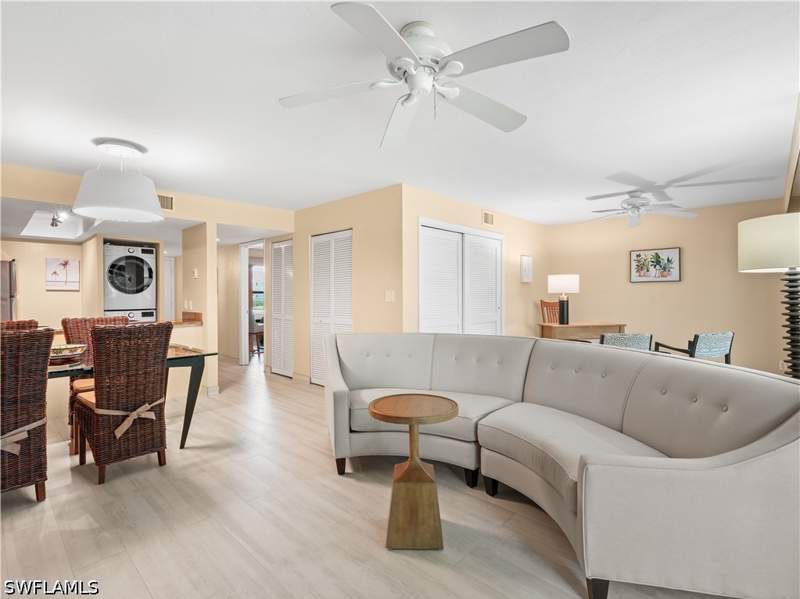 1 bedroom Condominium at 600 Neapolitan Way 127, Park Shore Resort, Naples — photo 3