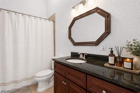 1561 Lynwood Ave, Fort Myers FL - photo 12 of 30