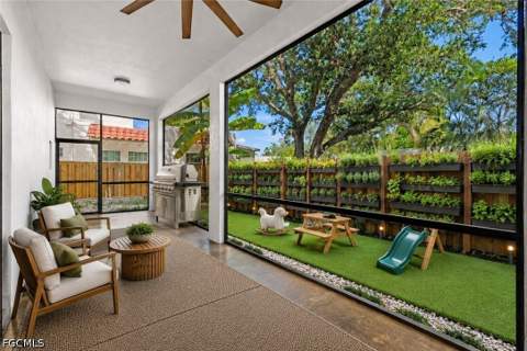 1561 Lynwood Ave, Fort Myers FL - photo 15 of 30