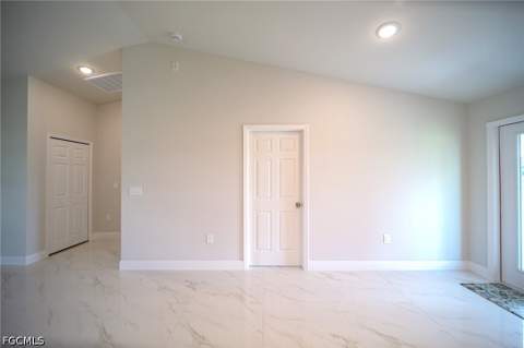 2009 Voss Ct, Lehigh Acres FL - photo 9 of 26