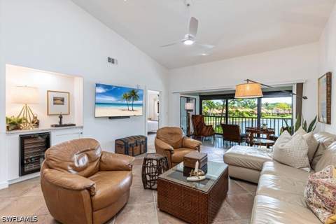 15450 Cedarwood Ln 202, Naples FL - photo 15 of 34