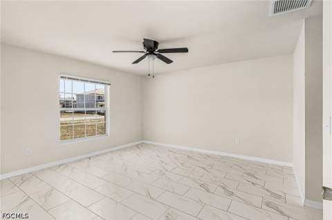 923 NE 1st Ave, Cape Coral FL - photo 13 of 37