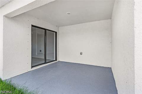 923 NE 1st Ave, Cape Coral FL - photo 17 of 37