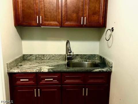 4536 Longboat Ln, Fort Myers FL - photo 17 of 47