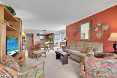4396 Bowsprit Ct 2A, Fort Myers FL - photo 12 of 40