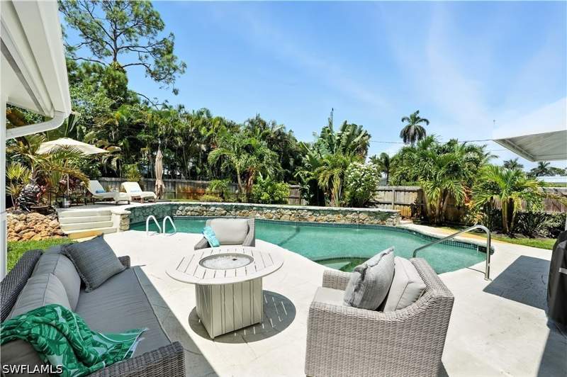 3 bedroom SingleFamilyResidence at 1063 22nd AVE N, LAKEWOOD PARK, Naples — photo 1
