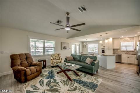 2360 Oleander St, St James City FL - photo 11 of 34