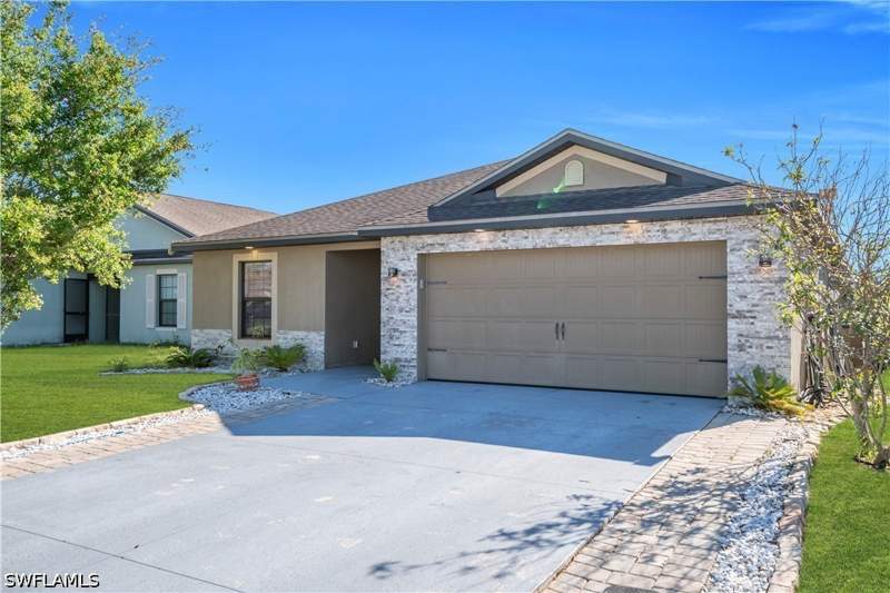 3 bedroom SingleFamilyResidence at 175 Shadowview Ct, Shadow Lakes, Lehigh Acres — photo 5