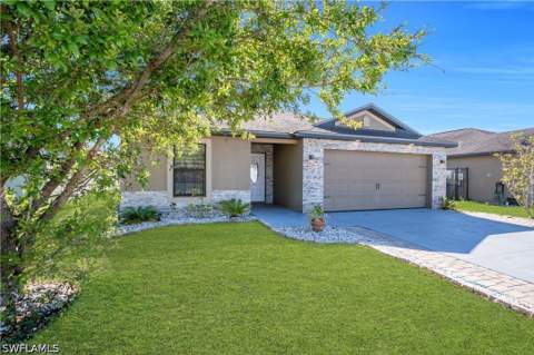 175 Shadowview Ct, Lehigh Acres FL - photo 6 of 39