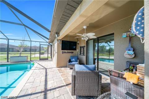 175 Shadowview Ct, Lehigh Acres FL - photo 7 of 39