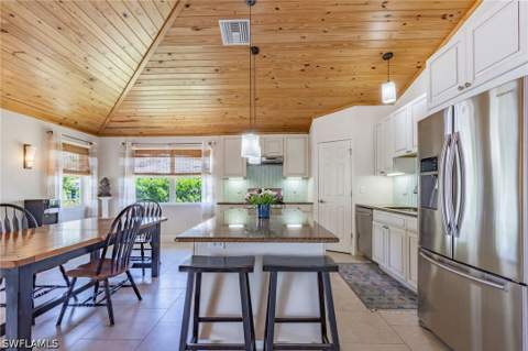 7655 Myrsine Cir, Bokeelia FL - photo 18 of 32