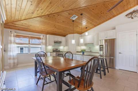 7655 Myrsine Cir, Bokeelia FL - photo 19 of 32