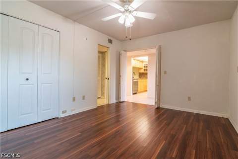 2069 W Lakeview Blvd E1, North Fort Myers FL - photo 8 of 42