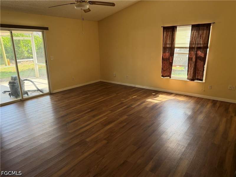 3 bedroom SingleFamilyResidence at 8072 Sandpiper Rd, San Carlos Park, Fort Myers — photo 3