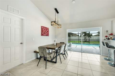 2118 SW 12th Ter, Cape Coral FL - photo 6 of 37