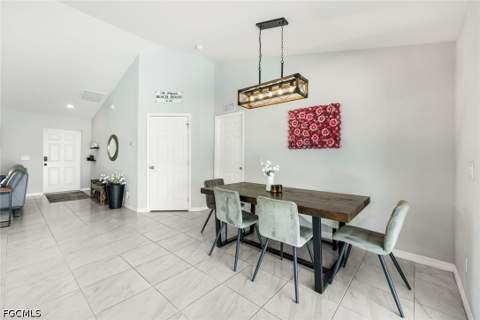2118 SW 12th Ter, Cape Coral FL - photo 7 of 37