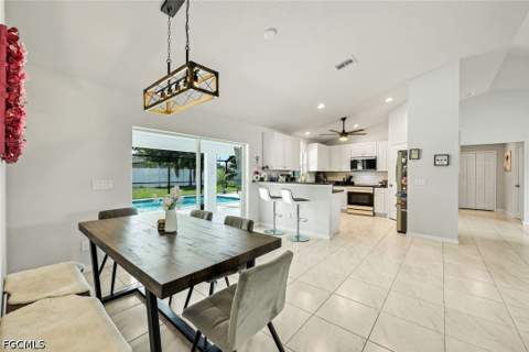 2118 SW 12th Ter, Cape Coral FL - photo 8 of 37