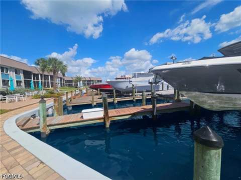 200 Lenell Rd 115, Fort Myers Beach FL - photo 13 of 47