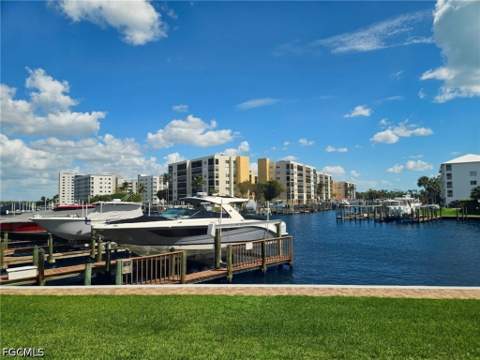 200 Lenell Rd 115, Fort Myers Beach FL - photo 15 of 47