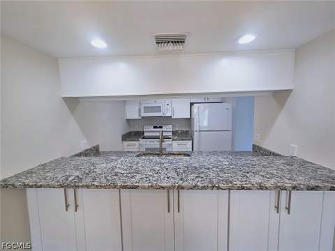 200 Lenell Rd 115, Fort Myers Beach FL - photo 23 of 47