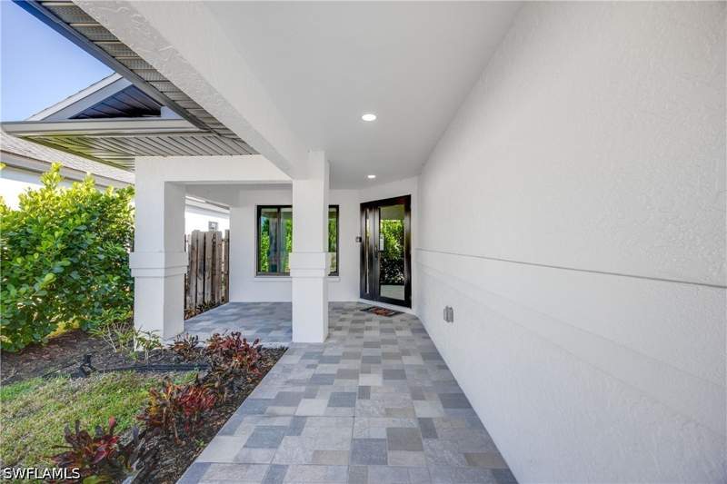 4 bedroom SingleFamilyResidence at 841 91st Ave N, Naples Park, Naples — photo 2