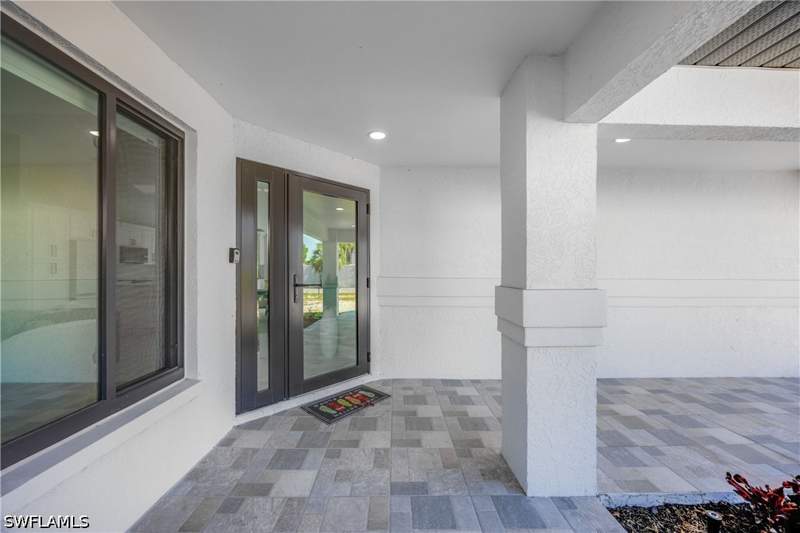 4 bedroom SingleFamilyResidence at 841 91st Ave N, Naples Park, Naples — photo 3