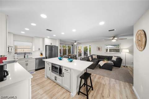 630 99th Ave N, Naples FL - photo 7 of 49