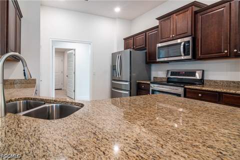 1513 NE 43rd Ter, Cape Coral FL - photo 14 of 42