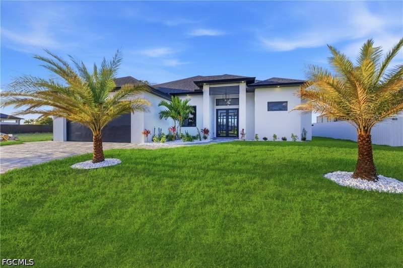 4 bedroom SingleFamilyResidence at 1031 SW 1st Ter, Cape Coral, Cape Coral — photo 3