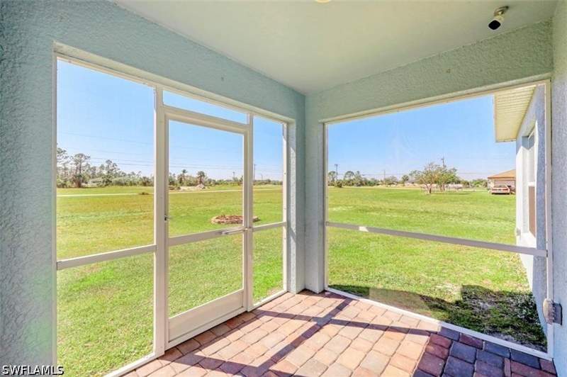 3 bedroom SingleFamilyResidence at 1634 NE 34th St, Cape Coral, Cape Coral — photo 2