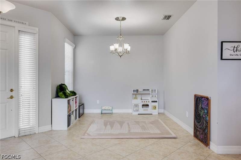 5 bedroom SingleFamilyResidence at 10519 Winged Elm Ln, Botanica Lakes, Fort Myers — photo 5