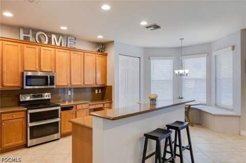 10519 Winged Elm Ln, Fort Myers FL - photo 6 of 34